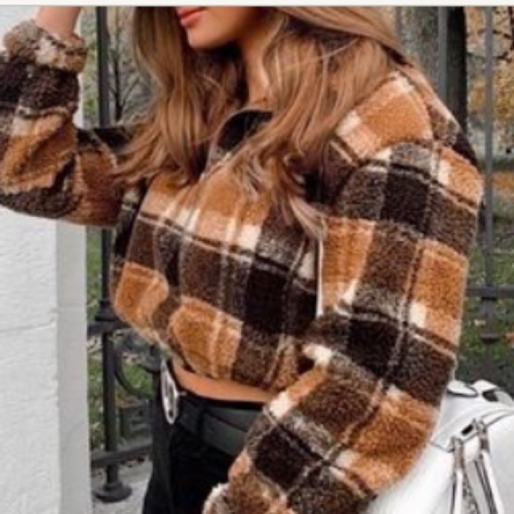 Warm, autumn colored plaid teddy cropped puffer